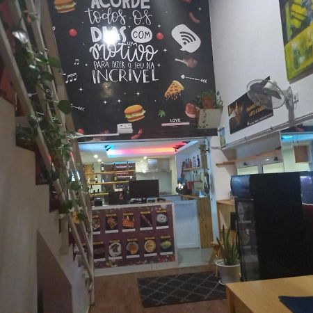 Pull Up Hostel Praia Luaran gambar